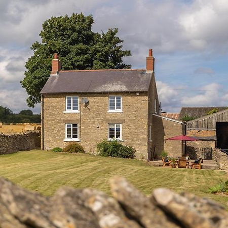Luxury Farmhouse With Stunning Views And Hot Tub Ebberston Exterior photo